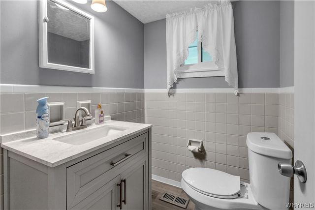 5373 Elm Drive, Lewiston, NY 14092