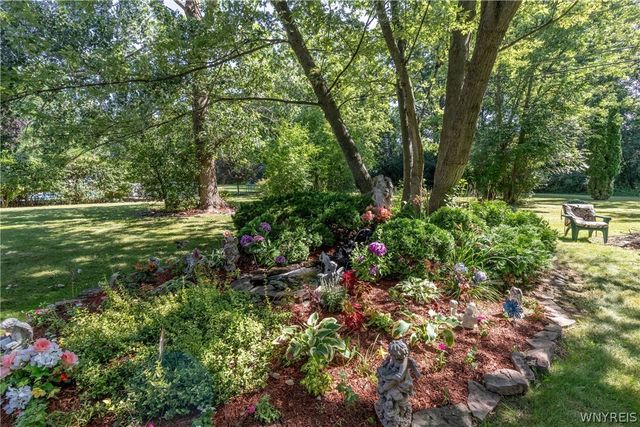 5373 Elm Drive, Lewiston, NY 14092