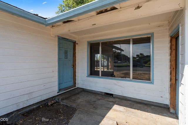 7675 Gladstone Avenue, White City, OR 97503