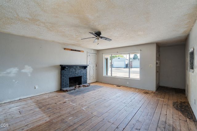 7675 Gladstone Avenue, White City, OR 97503