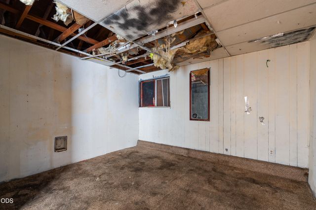 7675 Gladstone Avenue, White City, OR 97503