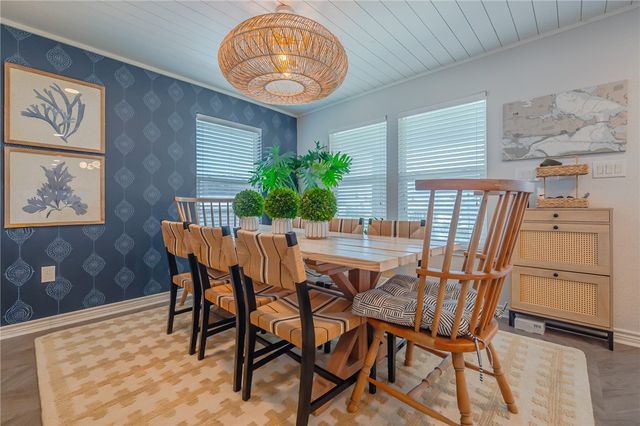 101 Quail Dr, Rockport, TX 78382