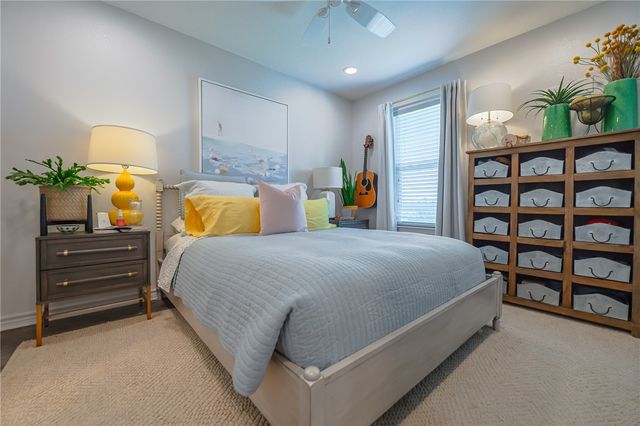 101 Quail Dr, Rockport, TX 78382