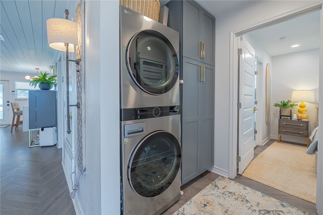 101 Quail Dr, Rockport, TX 78382