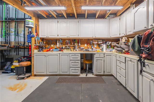 101 Quail Dr, Rockport, TX 78382