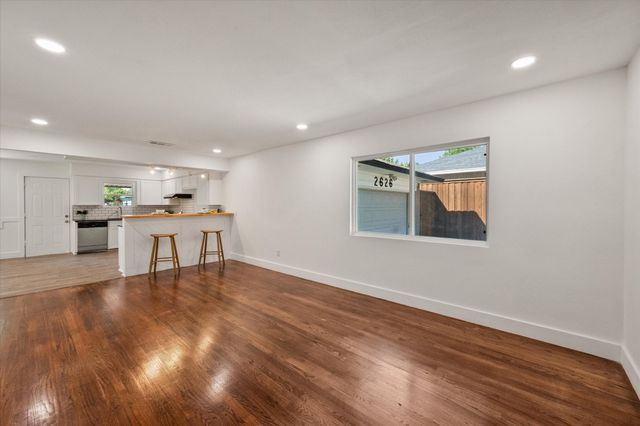 2626 Alden Avenue, Dallas, TX 75211