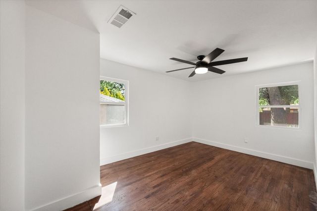 2626 Alden Avenue, Dallas, TX 75211