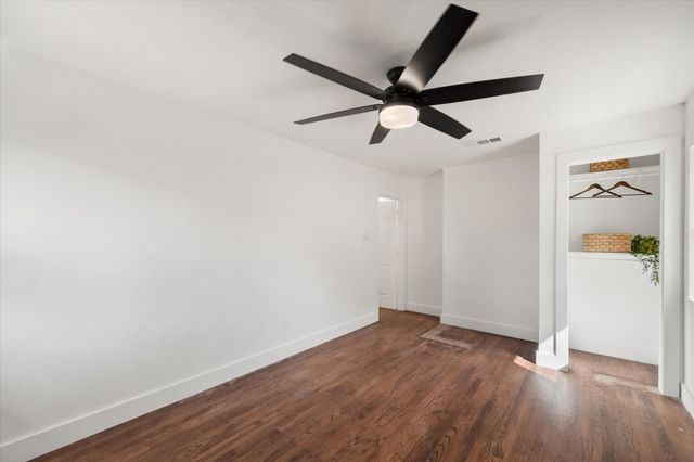 2626 Alden Avenue, Dallas, TX 75211
