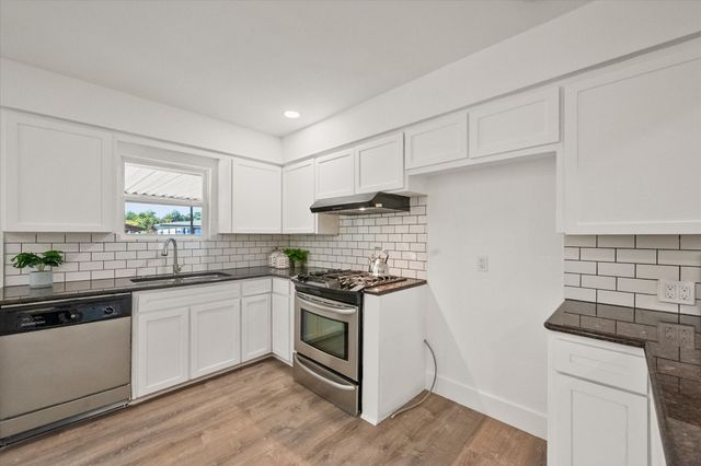 2626 Alden Avenue, Dallas, TX 75211