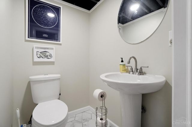 1019 Crosley Avenue, Cincinnati, OH 45215