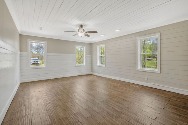 90 Day Rd, Leoma, TN 38468