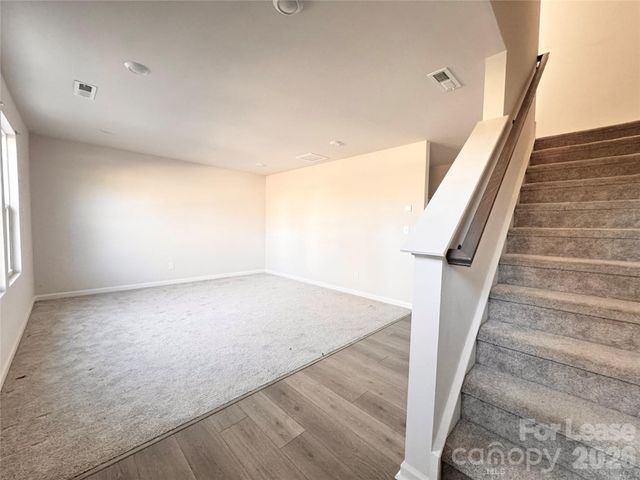 2350 Donnelly Hills Lane, Charlotte, NC 28262