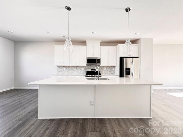 2350 Donnelly Hills Lane, Charlotte, NC 28262