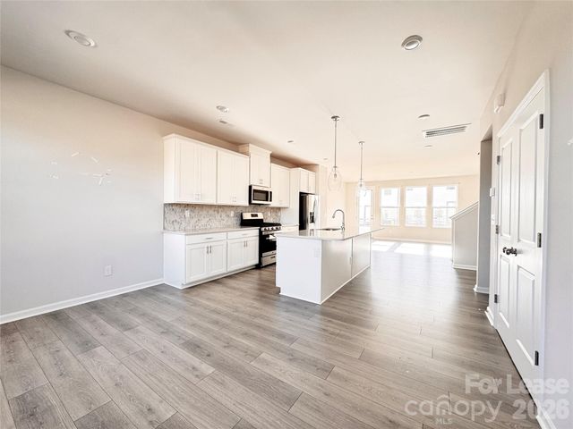 2350 Donnelly Hills Lane, Charlotte, NC 28262