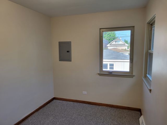 3213 Cuyler Avenue, Berwyn, IL 60402