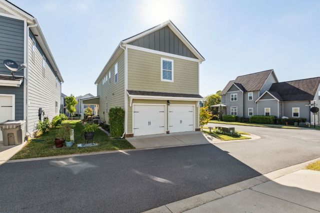 410 Prestige Ct, Pleasant View, TN 37146
