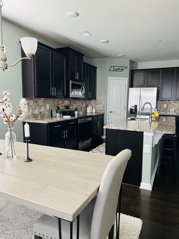 410 Prestige Ct, Pleasant View, TN 37146
