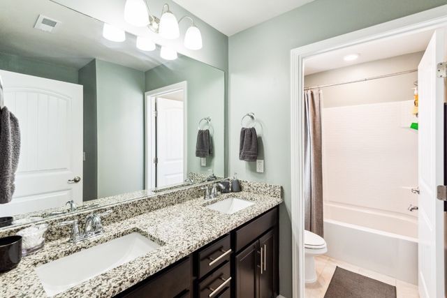410 Prestige Ct, Pleasant View, TN 37146