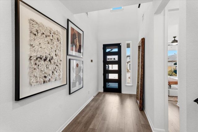 212 Barton Oak TRL, Georgetown, TX 78628