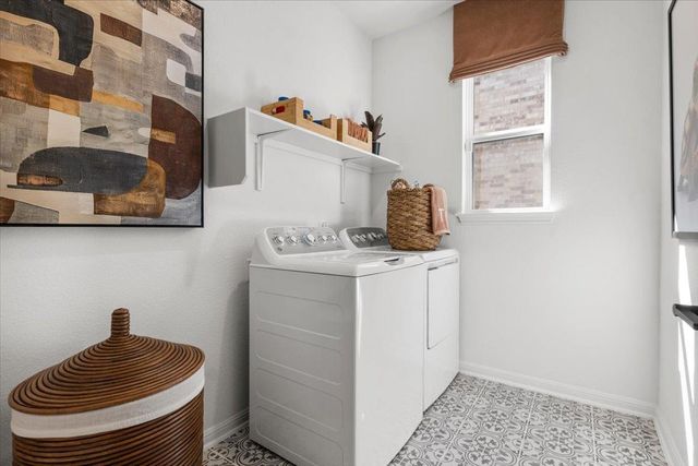 212 Barton Oak TRL, Georgetown, TX 78628