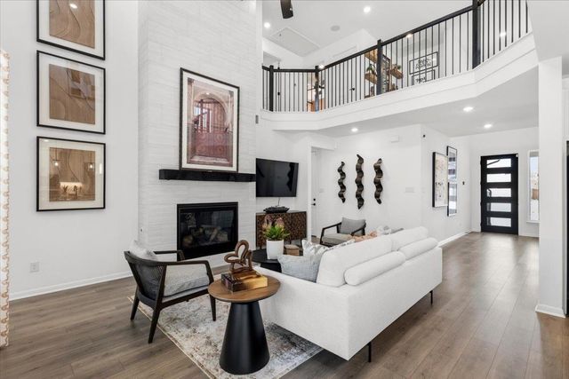 212 Barton Oak TRL, Georgetown, TX 78628