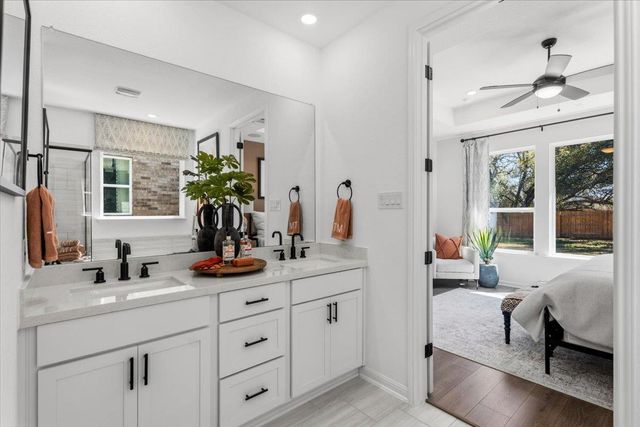 212 Barton Oak TRL, Georgetown, TX 78628