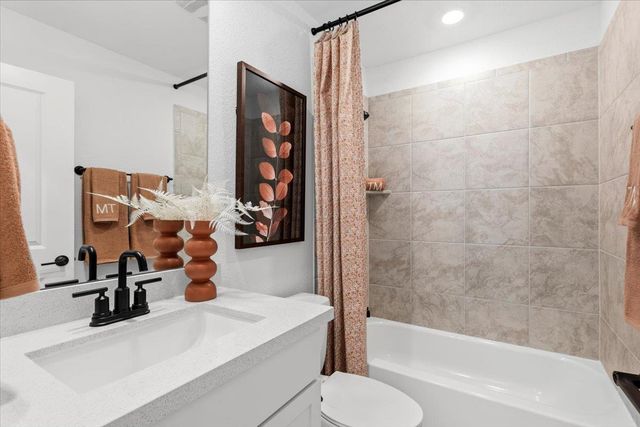 212 Barton Oak TRL, Georgetown, TX 78628