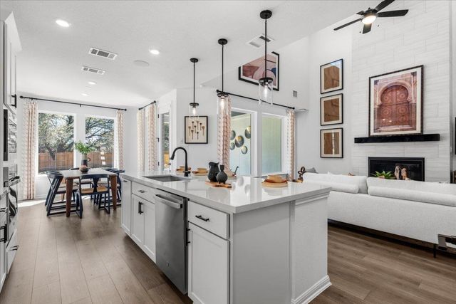 212 Barton Oak TRL, Georgetown, TX 78628