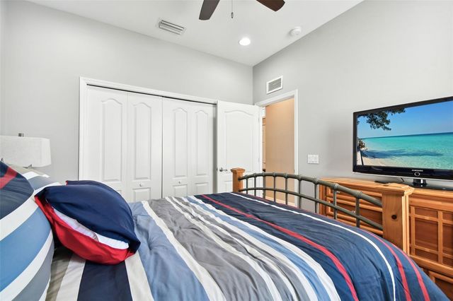 5056 LAKEHURST COURT, Palmetto, FL 34221