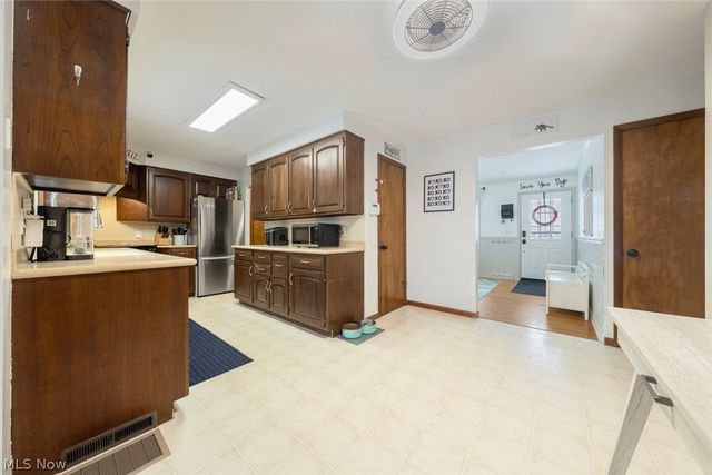 1727 W 41st Street, Lorain, OH 44053