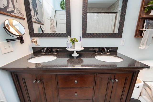 905 Henderson Road, Chesnee, SC 29323