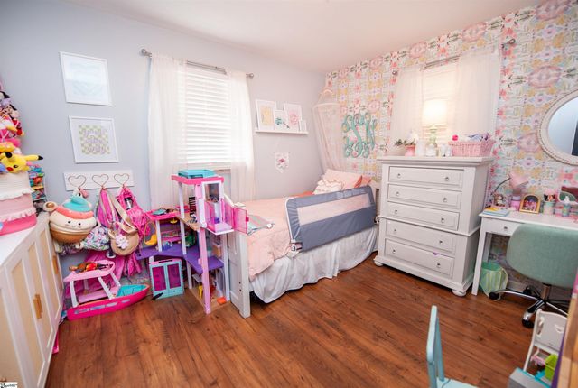 905 Henderson Road, Chesnee, SC 29323