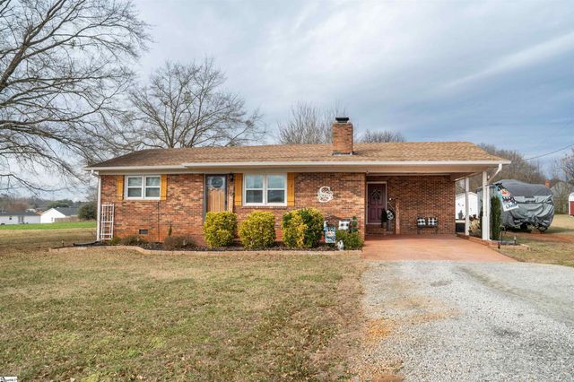 905 Henderson Road, Chesnee, SC 29323