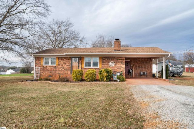 905 Henderson Road, Chesnee, SC 29323