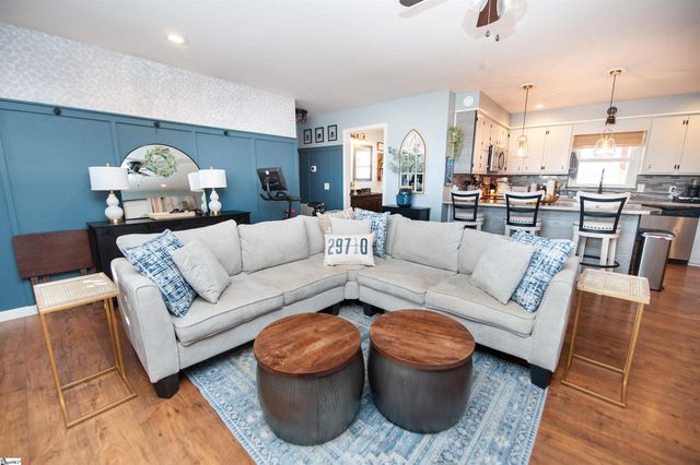 905 Henderson Road, Chesnee, SC 29323