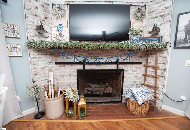 905 Henderson Road, Chesnee, SC 29323