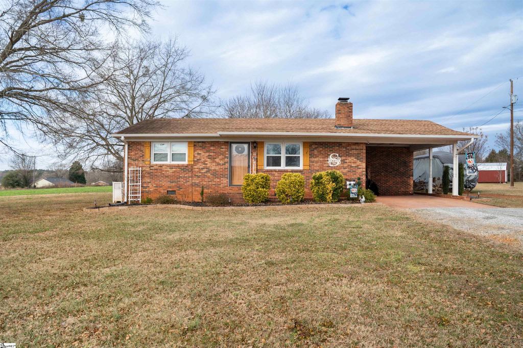 905 Henderson Road, Chesnee, SC 29323