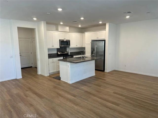 16502 Casa Grande Avenue 207, Fontana, CA 92336