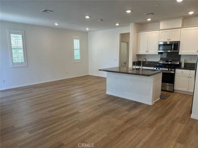 16502 Casa Grande Avenue 207, Fontana, CA 92336