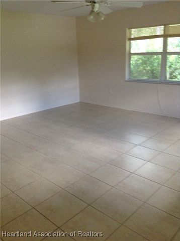 214 Pigeon Avenue, Sebring, FL 33872