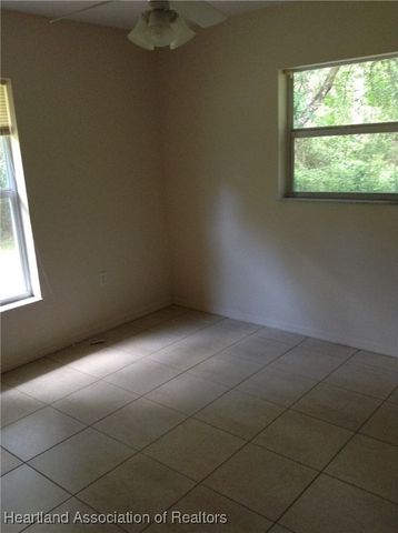 214 Pigeon Avenue, Sebring, FL 33872