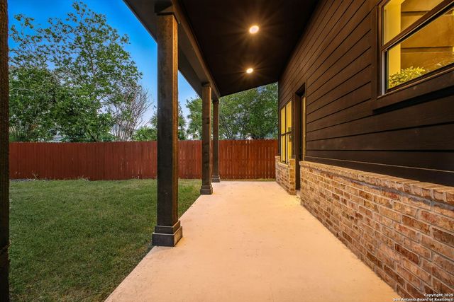 118 San Antonio Blvd, San Antonio, TX 78201