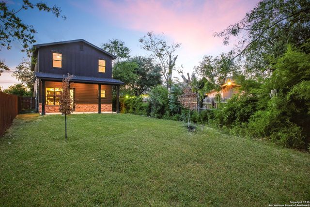 118 San Antonio Blvd, San Antonio, TX 78201