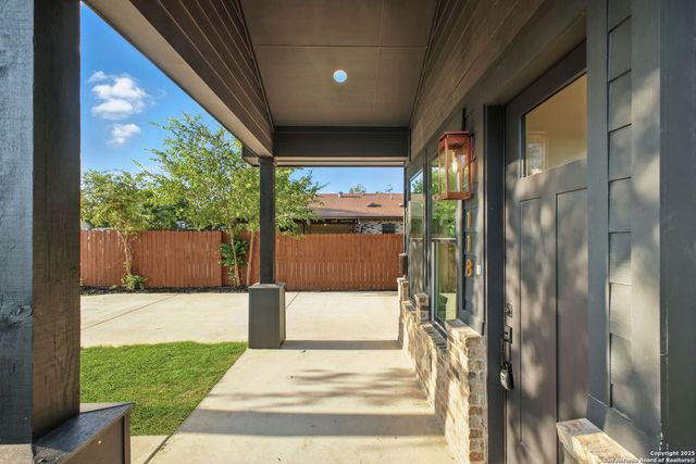118 San Antonio Blvd, San Antonio, TX 78201