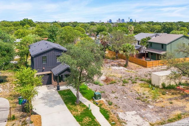 118 San Antonio Blvd, San Antonio, TX 78201