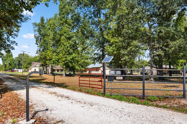 20585 Sh 146 N, Liberty, TX 77575