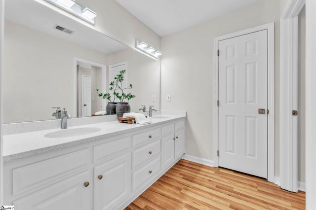 7 Gilderview Drive, Simpsonville, SC 29681