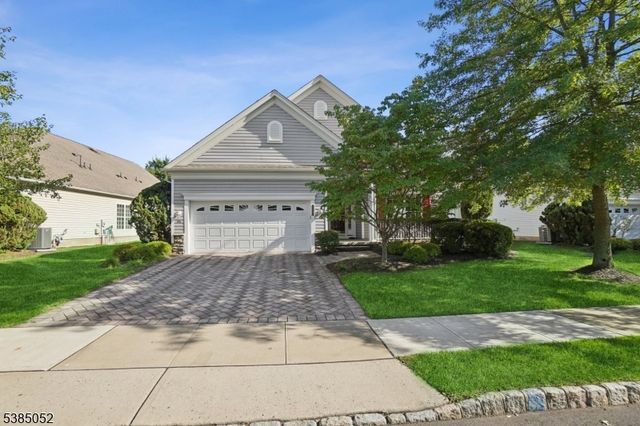 318 Biltmore Ln, Franklin Twp., NJ 08873
