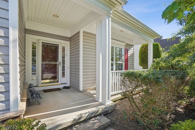 318 Biltmore Ln, Franklin Twp., NJ 08873