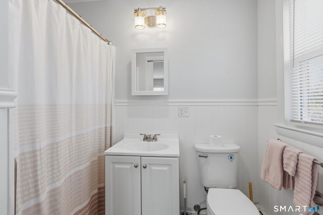 9 Evas Drive, Brookfield, CT 06804